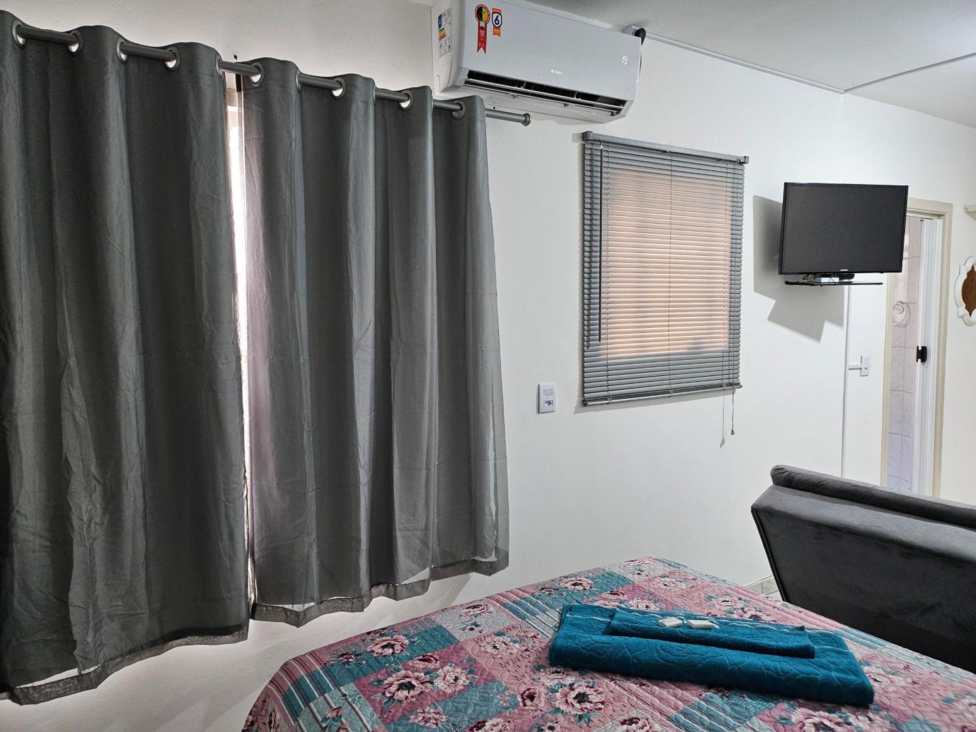 Consulado Americano Apartamento 50 Metros Da Entrada Para Visto Consulado Eua Porto Alegre Com Garagem Exterior foto